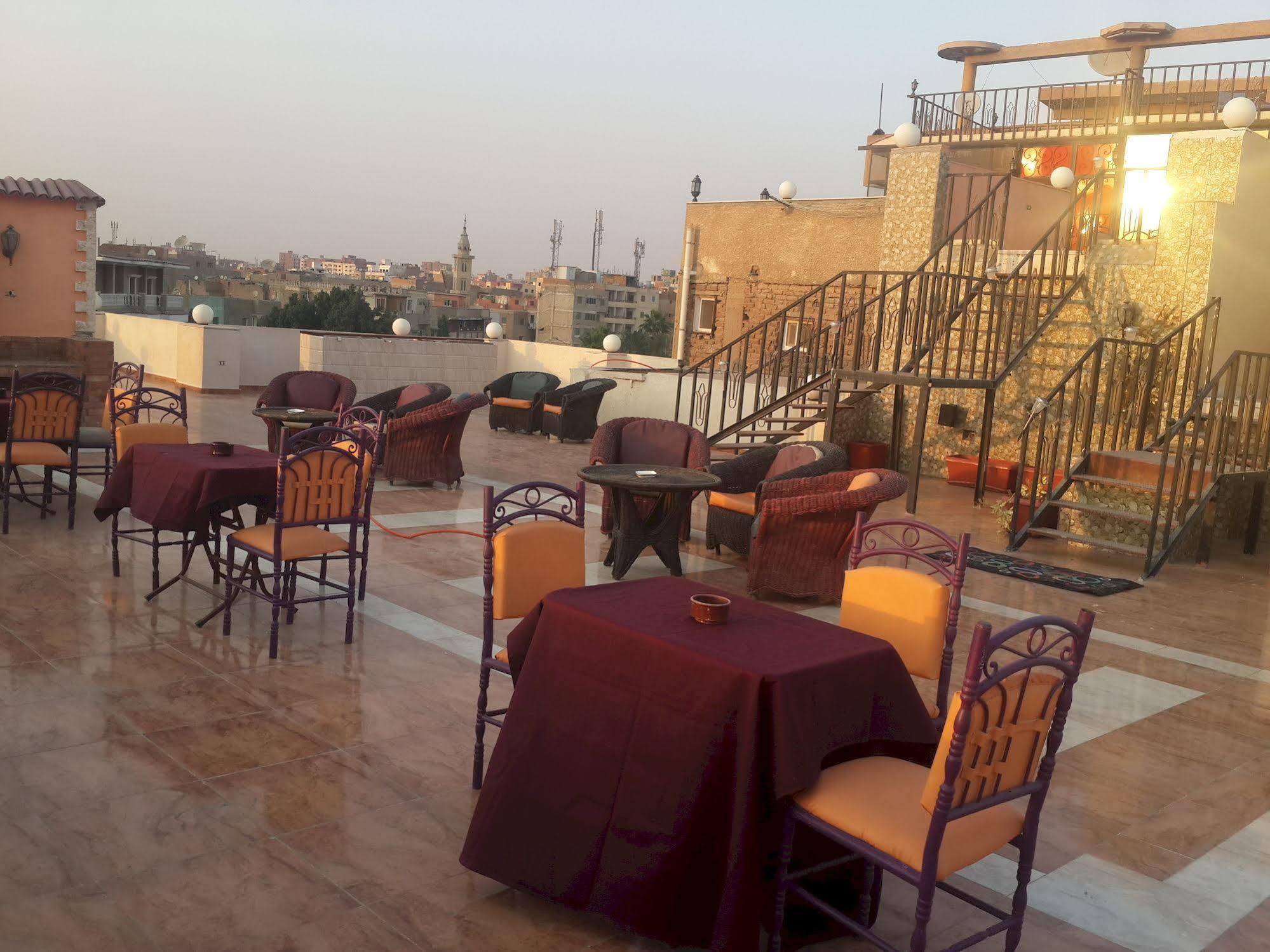 Pyramids Plateau Inn Giza Zewnętrze zdjęcie